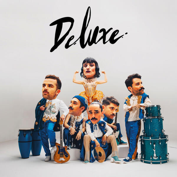 DELUXE